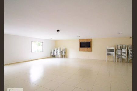 Apartamento para alugar com 47m², 2 quartos e 1 vaga Apartamento para alugar com 47m², 2 quartos e 1 vagaÁrea comum - Salão de festas