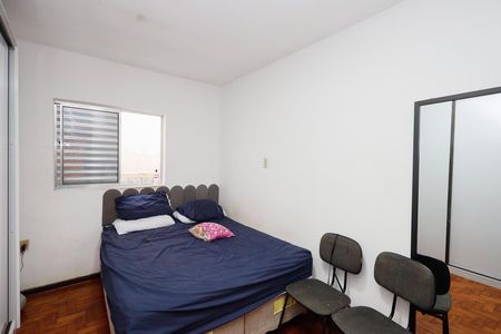 Casa à venda com 191m², 4 quartos e 4 vagas Casa à venda com 191m², 4 quartos e 4 vagasQuarto 2