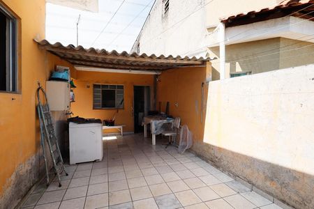Casa à venda com 191m², 4 quartos e 4 vagas Casa à venda com 191m², 4 quartos e 4 vagasÁrea de Serviço / Quintal