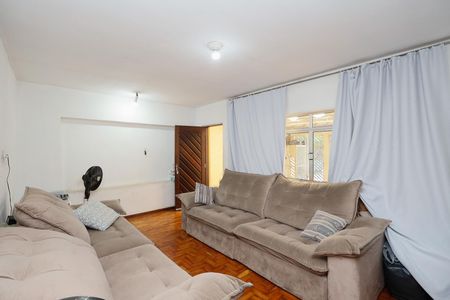 Sala de casa à venda com 4 quartos, 191m² em Furnas, São Paulo