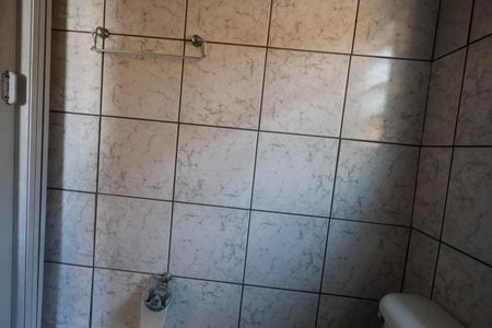 Casa à venda com 191m², 4 quartos e 4 vagas Casa à venda com 191m², 4 quartos e 4 vagasBanheiro da Suíte 2