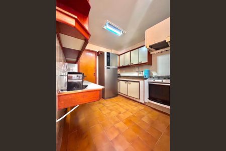 Apartamento para alugar com 100m², 2 quartos e 1 vaga Apartamento para alugar com 100m², 2 quartos e 1 vagaCozinha