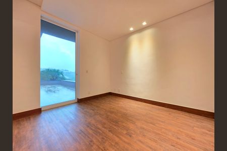 Casa de condomínio à venda com 460m², 4 quartos e 4 vagas Casa de condomínio à venda com 460m², 4 quartos e 4 vagasQuarto Suíte 2