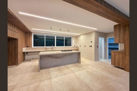 Casa de condomínio à venda com 460m², 4 quartos e 4 vagas Casa de condomínio à venda com 460m², 4 quartos e 4 vagasCozinha