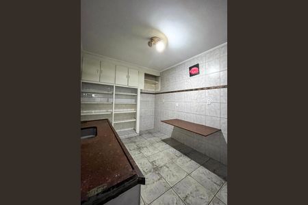 Casa à venda com 228m², 4 quartos e 1 vaga Casa à venda com 228m², 4 quartos e 1 vagaCozinha