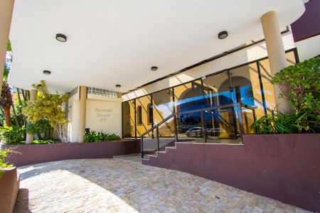 Apartamento para alugar com 140m², 3 quartos e 2 vagas Apartamento para alugar com 140m², 3 quartos e 2 vagasFachada