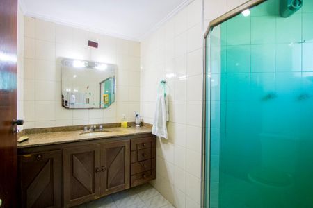 Apartamento para alugar com 140m², 3 quartos e 2 vagas Apartamento para alugar com 140m², 3 quartos e 2 vagasBanheiro do quarto 1