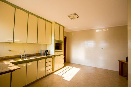 Apartamento para alugar com 140m², 3 quartos e 2 vagas Apartamento para alugar com 140m², 3 quartos e 2 vagasCozinha