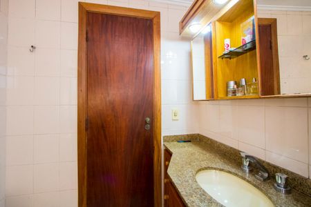 Apartamento para alugar com 140m², 3 quartos e 2 vagas Apartamento para alugar com 140m², 3 quartos e 2 vagasBanheiro social