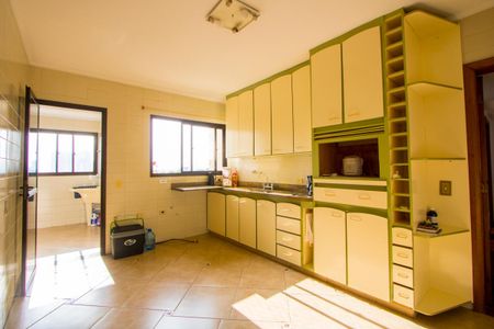 Apartamento para alugar com 140m², 3 quartos e 2 vagas Apartamento para alugar com 140m², 3 quartos e 2 vagasCozinha