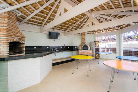 Apartamento para alugar com 140m², 3 quartos e 2 vagas Apartamento para alugar com 140m², 3 quartos e 2 vagasÁrea comum - Churrasqueira