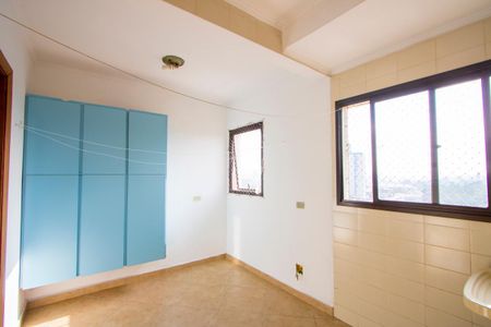Apartamento para alugar com 140m², 3 quartos e 2 vagas Apartamento para alugar com 140m², 3 quartos e 2 vagasÁrea de serviço