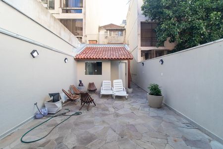 Apartamento à venda com 180m², 2 quartos e sem vagaQuintal