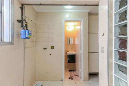 Apartamento à venda com 90m², 3 quartos e 2 vagas Apartamento à venda com 90m², 3 quartos e 2 vagasCozinha e Área de Serviço