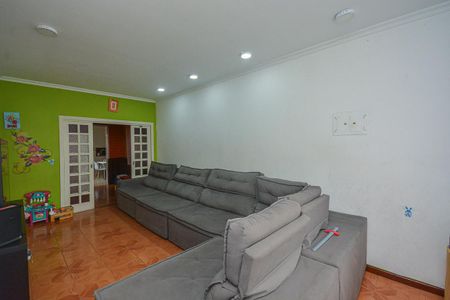 Casa à venda com 3 quartos, 200m² em Cidade Dutra, São Paulo