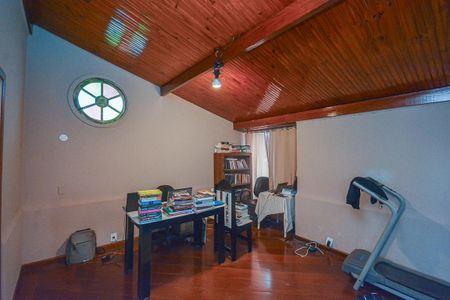 Casa à venda com 200m², 3 quartos e 3 vagas