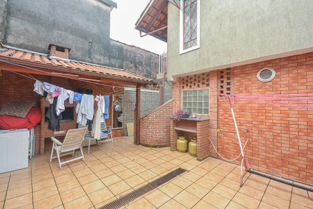 Casa à venda com 200m², 3 quartos e 3 vagas
