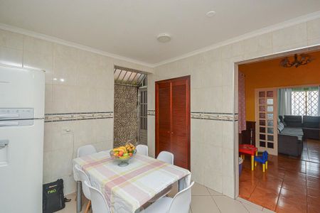 Casa à venda com 200m², 3 quartos e 3 vagas
