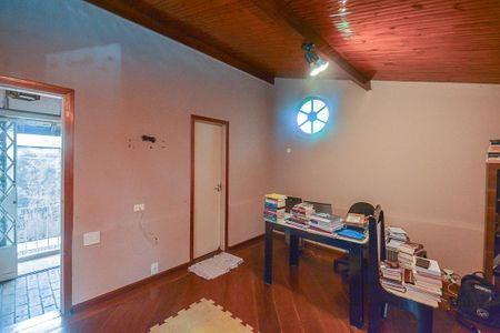 Casa à venda com 200m², 3 quartos e 3 vagas