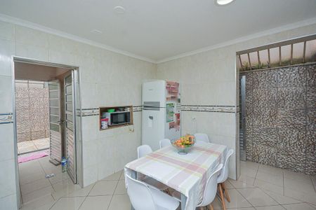 Casa à venda com 200m², 3 quartos e 3 vagas