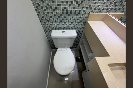 Casa de condomínio para alugar com 260m², 4 quartos e 4 vagas Casa de condomínio para alugar com 260m², 4 quartos e 4 vagasLavabo