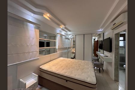 Casa de condomínio para alugar com 260m², 4 quartos e 4 vagas Casa de condomínio para alugar com 260m², 4 quartos e 4 vagasSuíte 1
