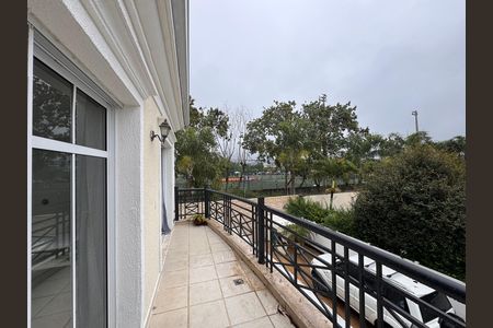 Casa de condomínio para alugar com 260m², 4 quartos e 4 vagas Casa de condomínio para alugar com 260m², 4 quartos e 4 vagasSuíte 2 - Varanda