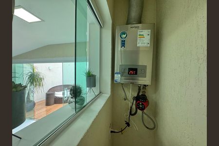 Casa de condomínio para alugar com 260m², 4 quartos e 4 vagas Casa de condomínio para alugar com 260m², 4 quartos e 4 vagasÁrea de Serviço