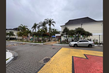 Casa de condomínio para alugar com 260m², 4 quartos e 4 vagas Casa de condomínio para alugar com 260m², 4 quartos e 4 vagasÁrea comum