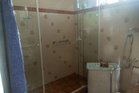 Casa à venda com 261m², 3 quartos e 2 vagasBanheiro