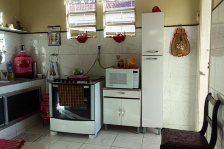 Casa à venda com 261m², 3 quartos e 2 vagasCozinha