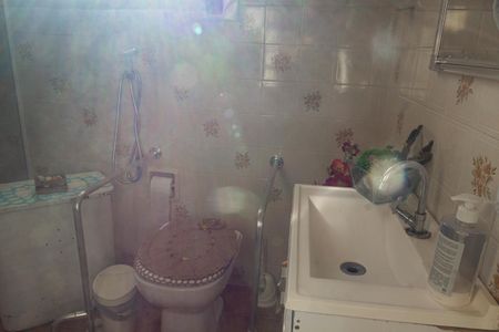 Casa à venda com 261m², 3 quartos e 2 vagasBanheiro