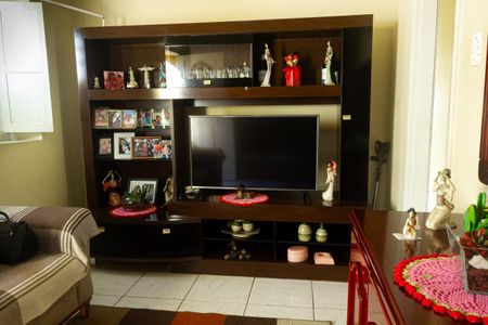 Casa à venda com 261m², 3 quartos e 2 vagasSala