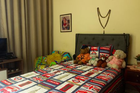 Casa à venda com 261m², 3 quartos e 2 vagasQuarto 2