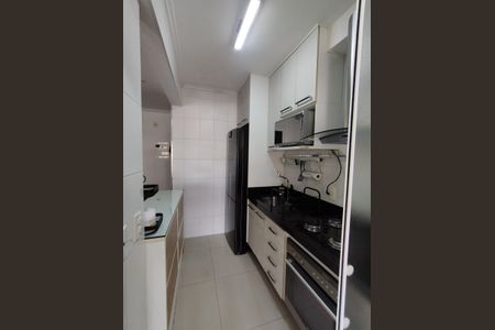 Apartamento à venda com 60m², 2 quartos e 1 vaga Apartamento à venda com 60m², 2 quartos e 1 vagaCozinha - Armários