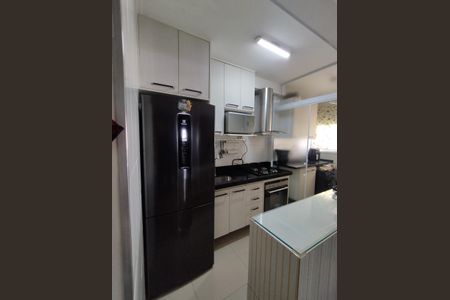 Apartamento à venda com 60m², 2 quartos e 1 vaga Apartamento à venda com 60m², 2 quartos e 1 vagaCozinha - Armários