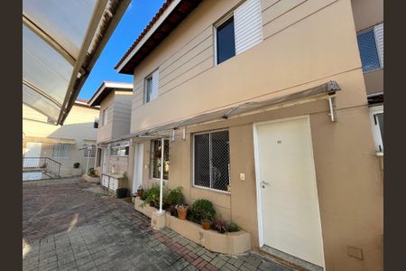 Casa de condomínio à venda com 80m², 2 quartos e 2 vagas Casa de condomínio à venda com 80m², 2 quartos e 2 vagasÁrea comum