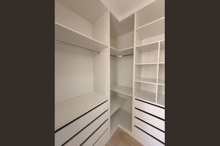 Apartamento à venda com 67m², 2 quartos e 2 vagasCloset
