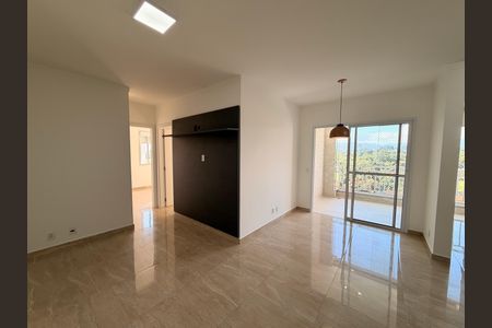 Apartamento à venda com 67m², 2 quartos e 2 vagasSala