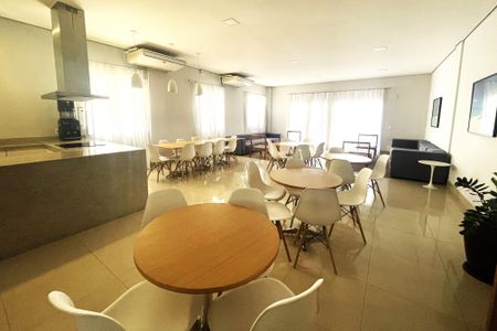 Apartamento à venda com 67m², 2 quartos e 2 vagasÁrea comum - Salão de Festas