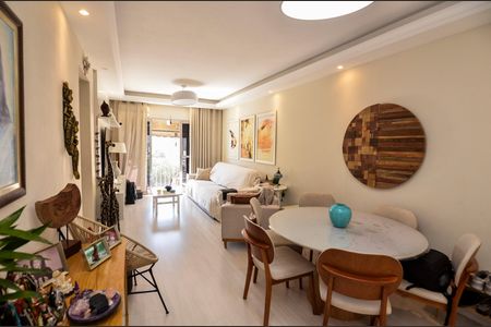 Apartamento à venda com 83m², 2 quartos e 1 vagaSala