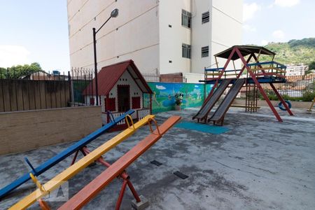 Apartamento à venda com 83m², 2 quartos e 1 vagaÁrea comum