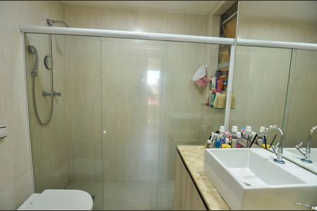 Apartamento à venda com 83m², 2 quartos e 1 vagaBanheiro