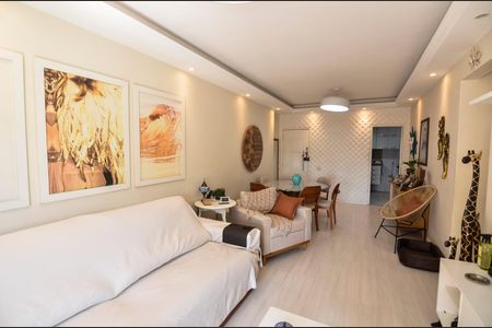 Apartamento à venda com 83m², 2 quartos e 1 vagaSala