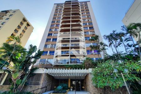 Apartamento à venda com 83m², 2 quartos e 1 vagaFachada