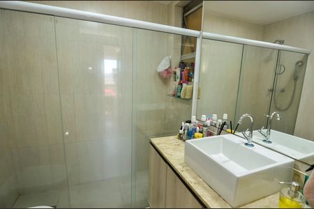Apartamento à venda com 83m², 2 quartos e 1 vagaBanheiro
