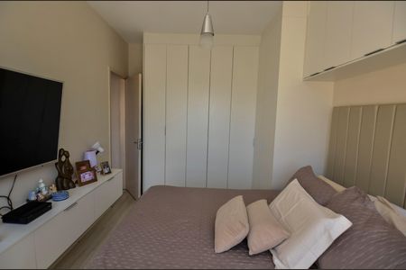 Apartamento à venda com 83m², 2 quartos e 1 vagaQuarto 2