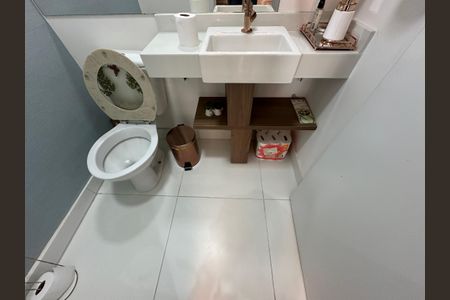 Apartamento à venda com 53m², 2 quartos e sem vaga Apartamento à venda com 53m², 2 quartos e sem vagaLavabo