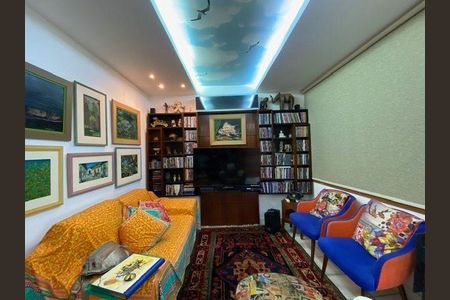 Casa à venda com 3 quartos, 200m² em Maria Paula, Niterói