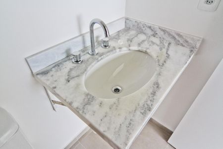 Apartamento à venda com 70m², 2 quartos e 2 vagasBanheiro da Suíte